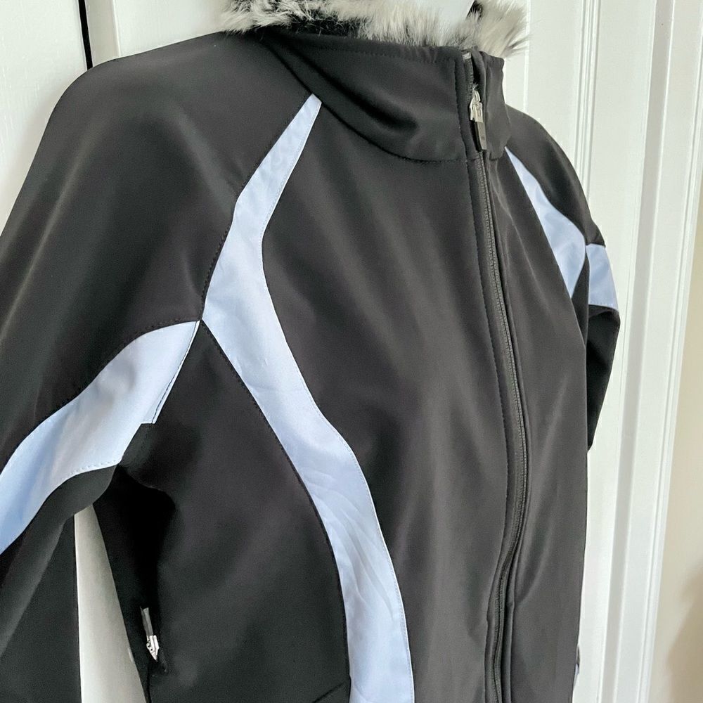 Obermeyer Water Resistant Soft Shell Jacket - Picture 2 of 11